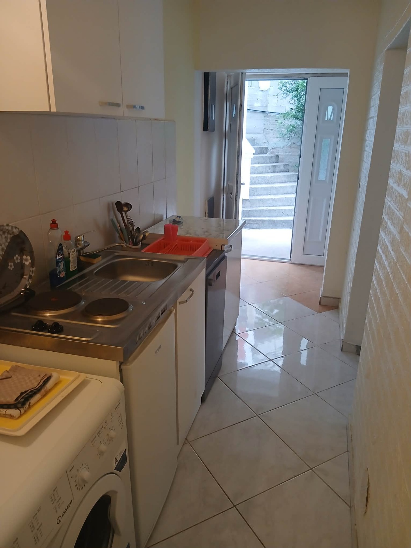 Apartman sa dvije sobe (Br 9) — kuhinja