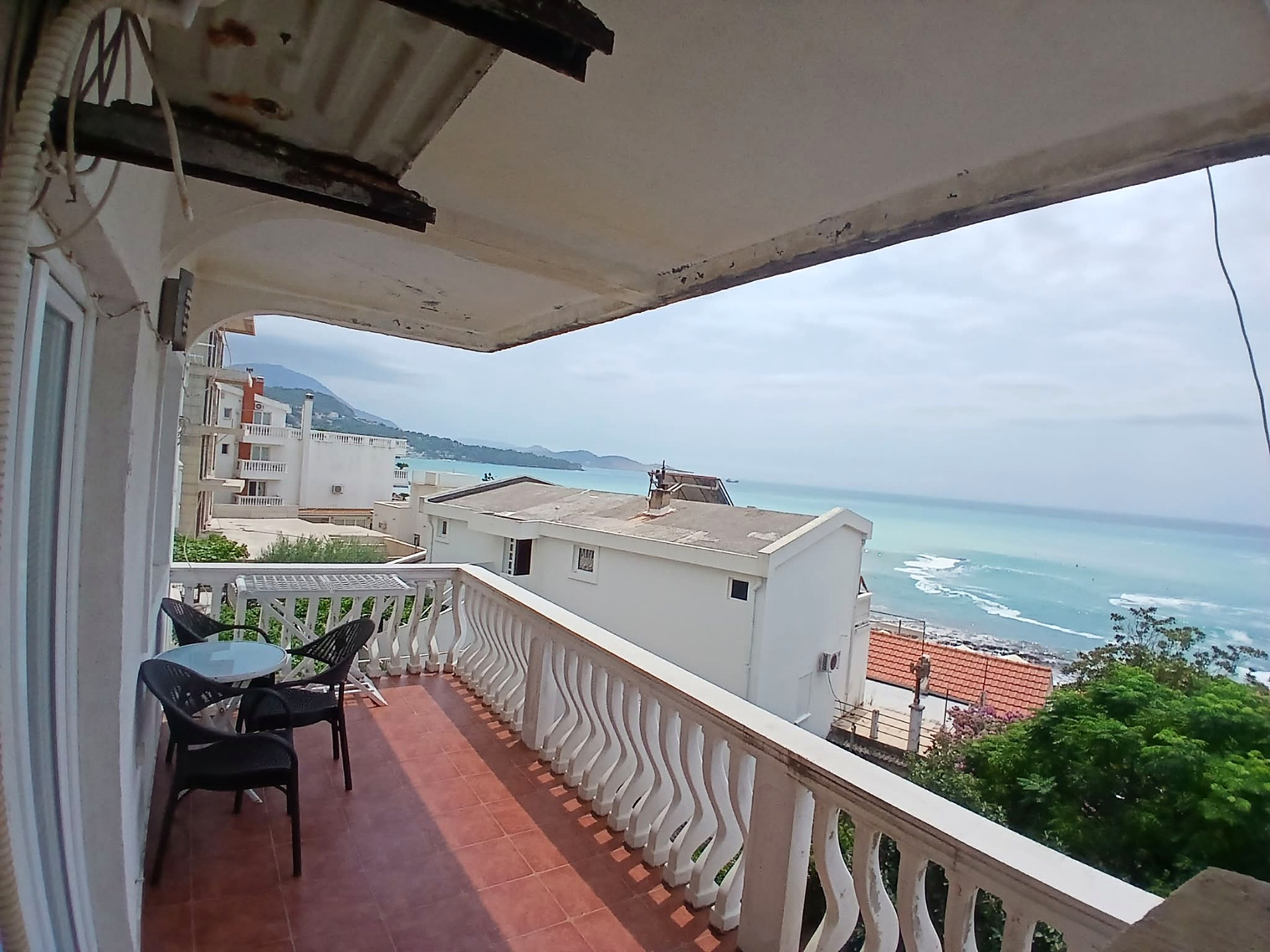 Studio apartman s pogledom na more (Br 4) — terasa s pogledom na more